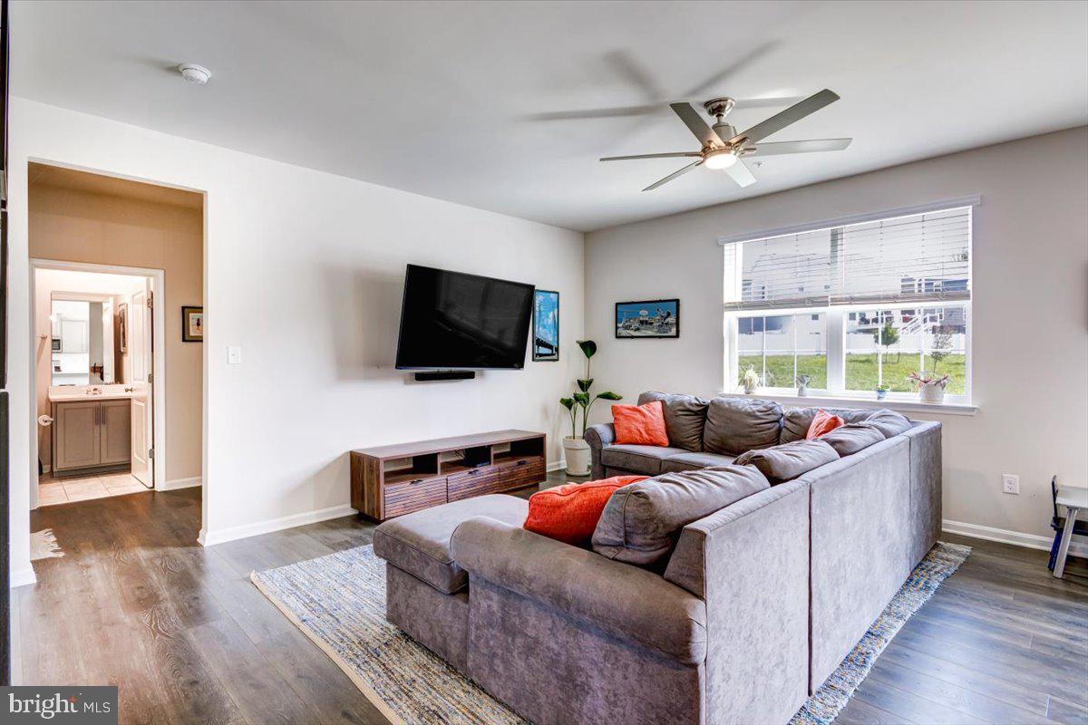 TWO RIVERS - Residential