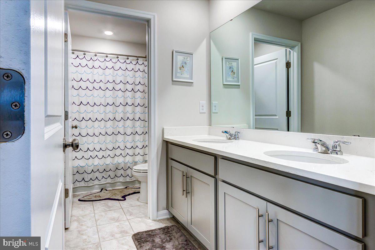 TWO RIVERS - Residential