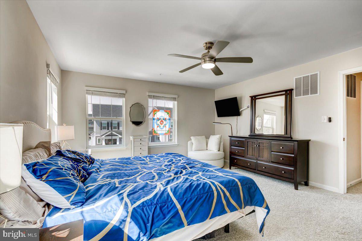 TWO RIVERS - Residential