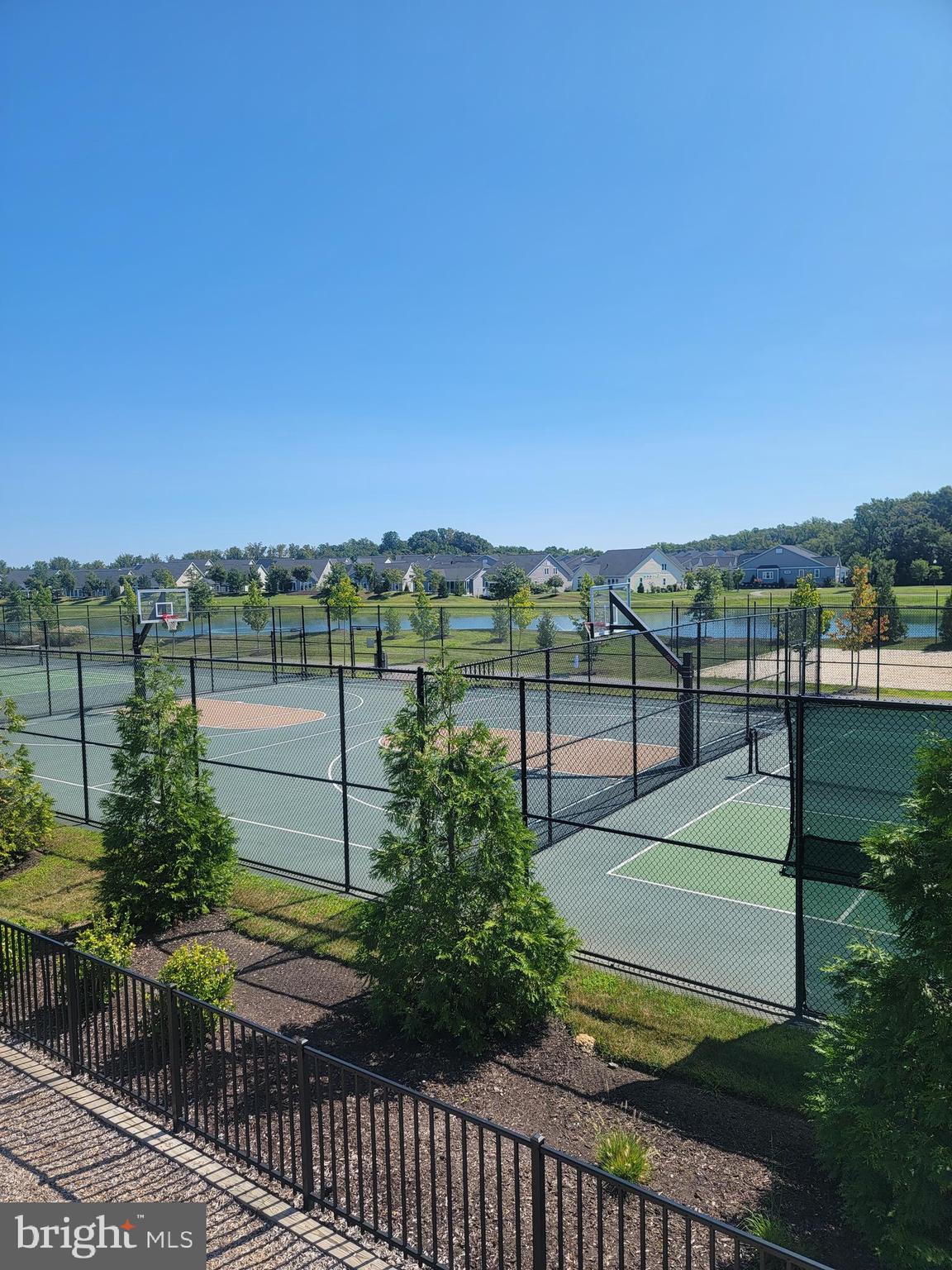 TWO RIVERS - Residential