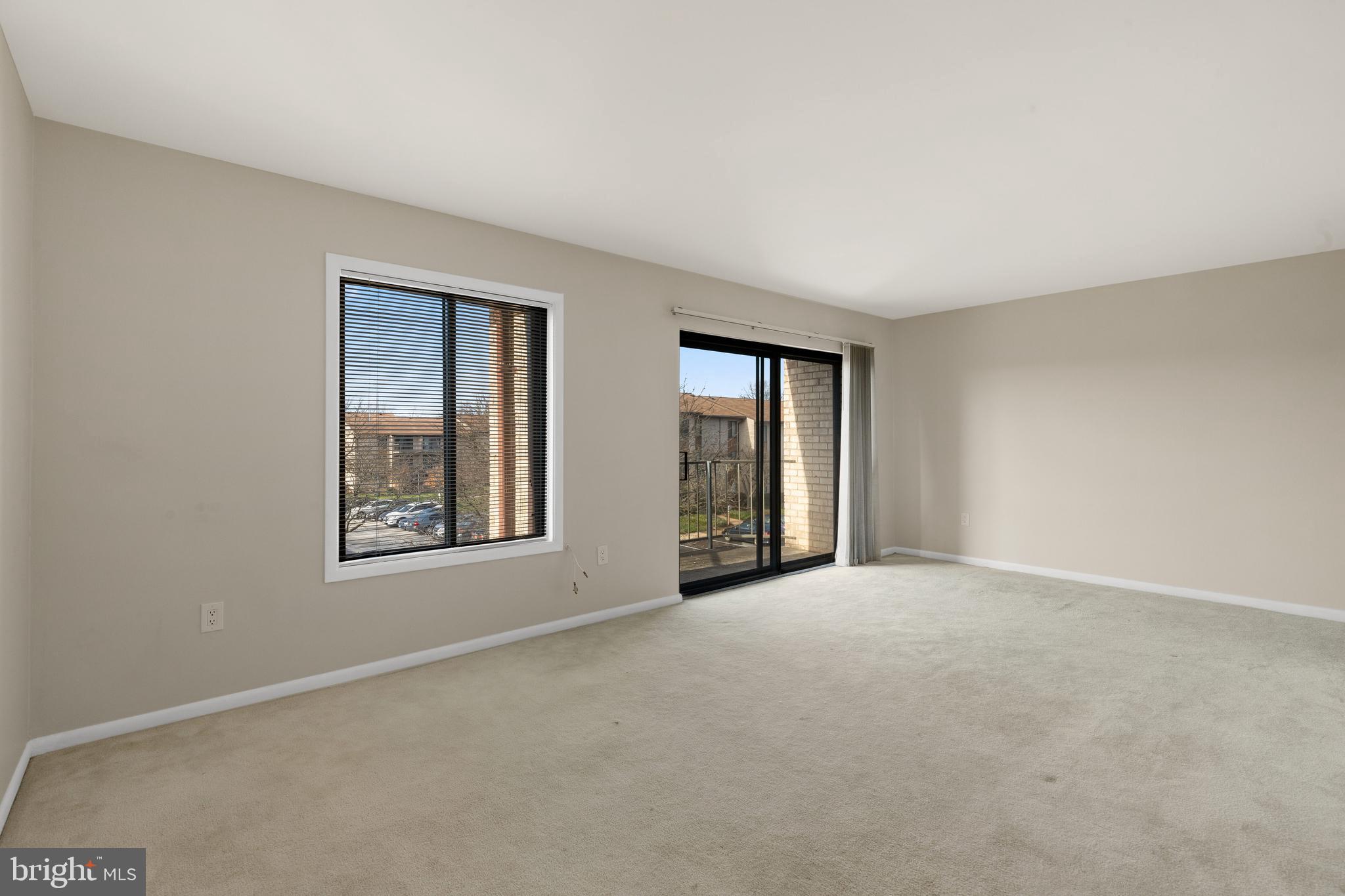 HUNTING RIDGE CONDOMINIUM - Residential