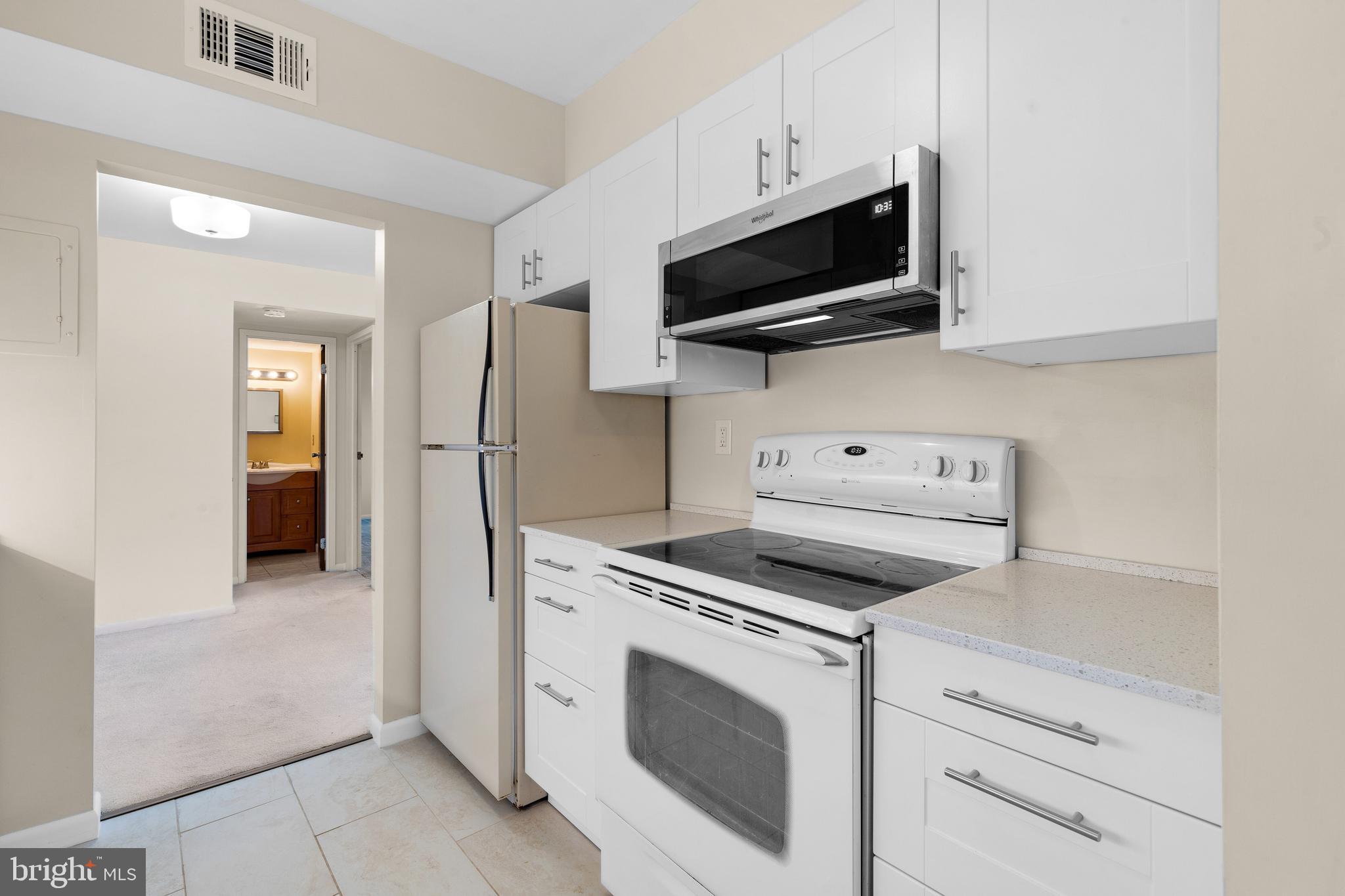 HUNTING RIDGE CONDOMINIUM - Residential