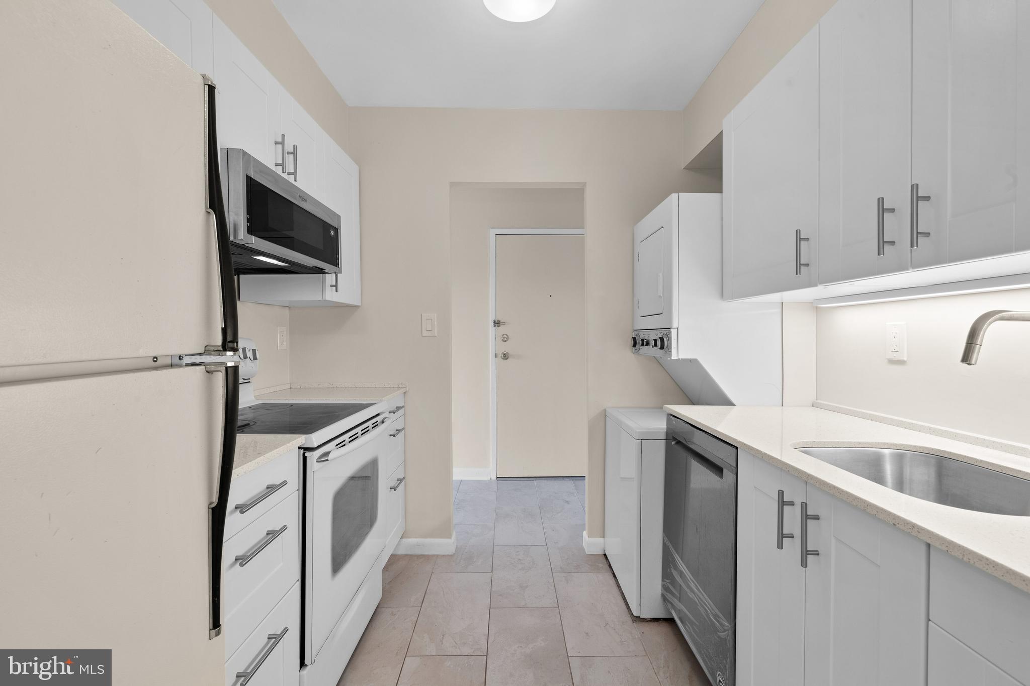 HUNTING RIDGE CONDOMINIUM - Residential