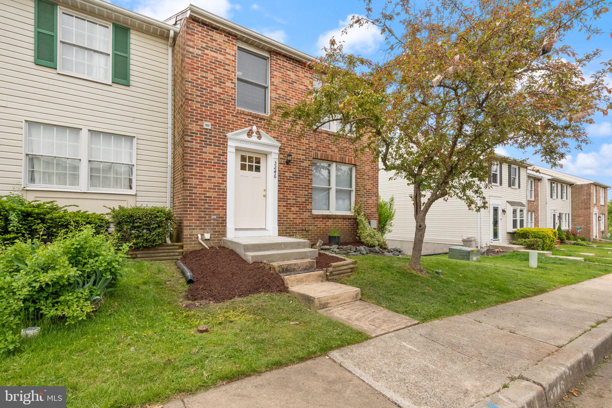 3246 SPLIT OAK COURT