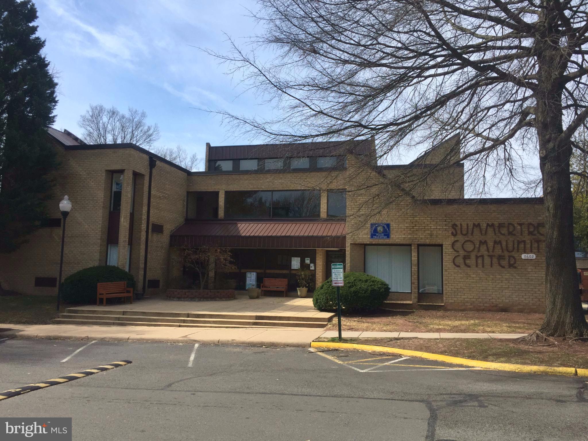 SUMMERTREE CONDO APTS - Residential