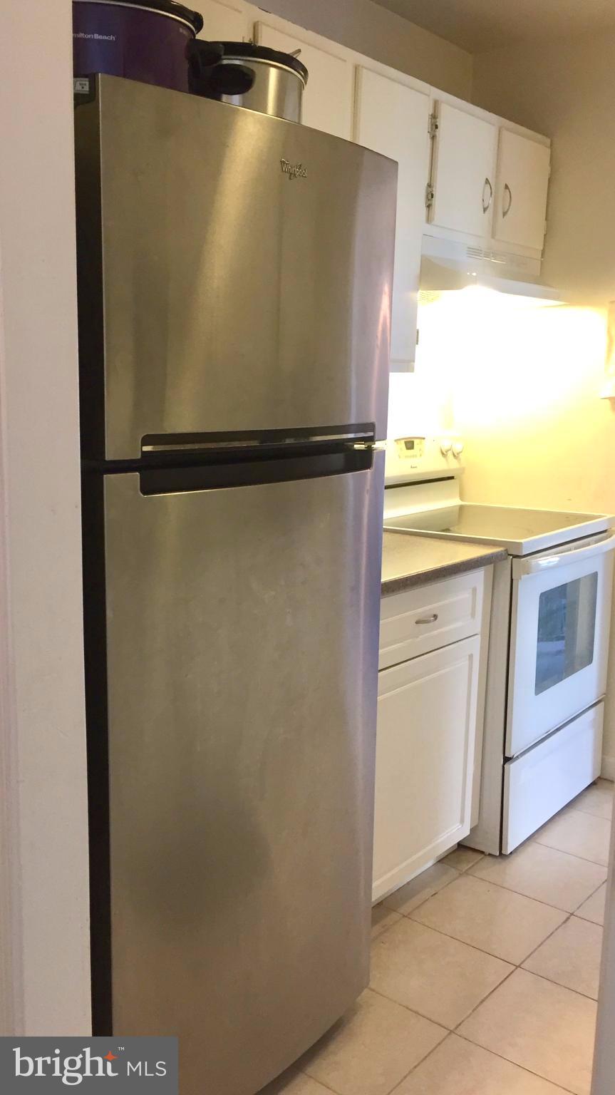 SUMMERTREE CONDO APTS - Residential