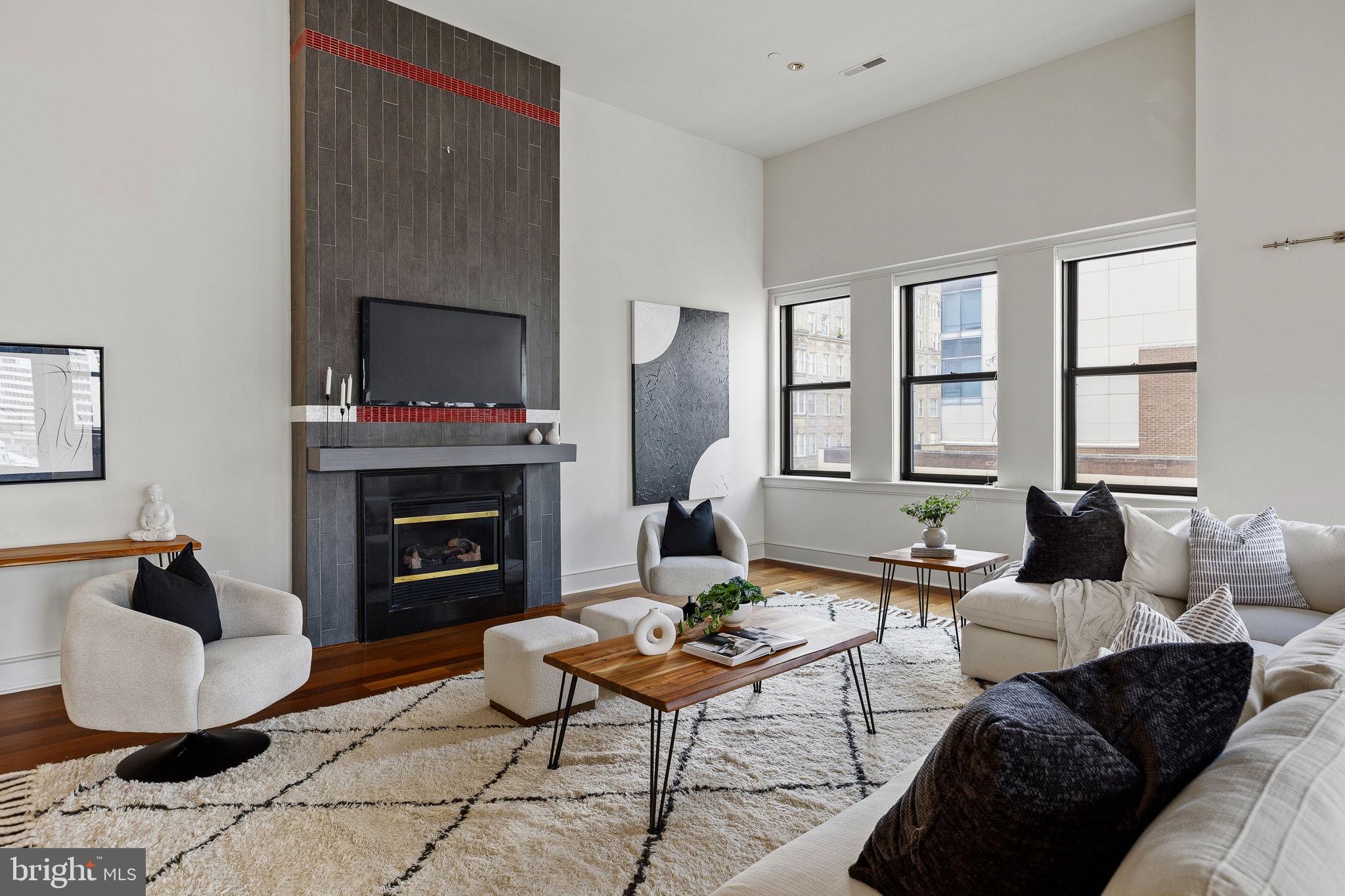 1515 LOCUST STREET 1000