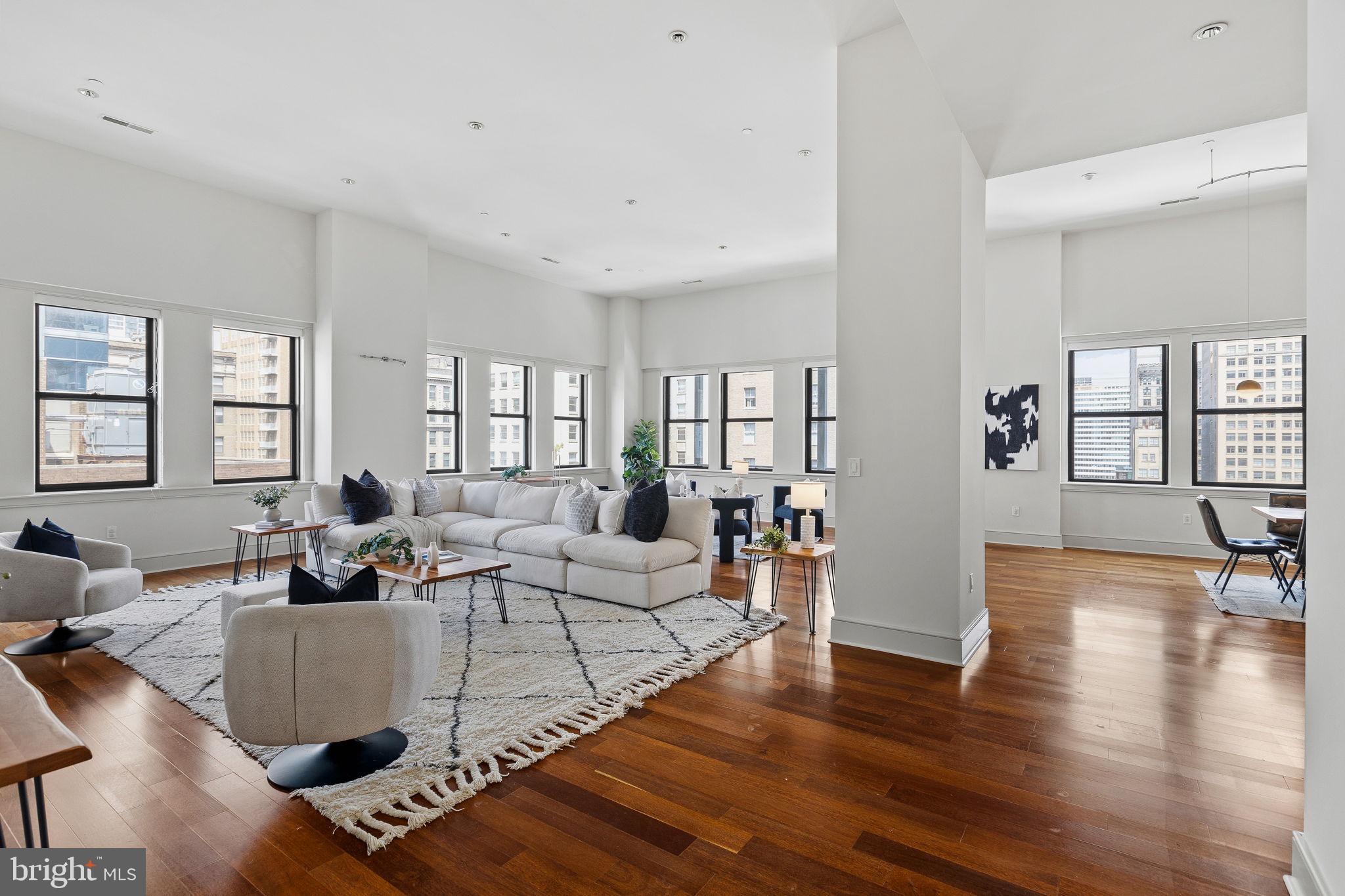 1515 LOCUST STREET 1000