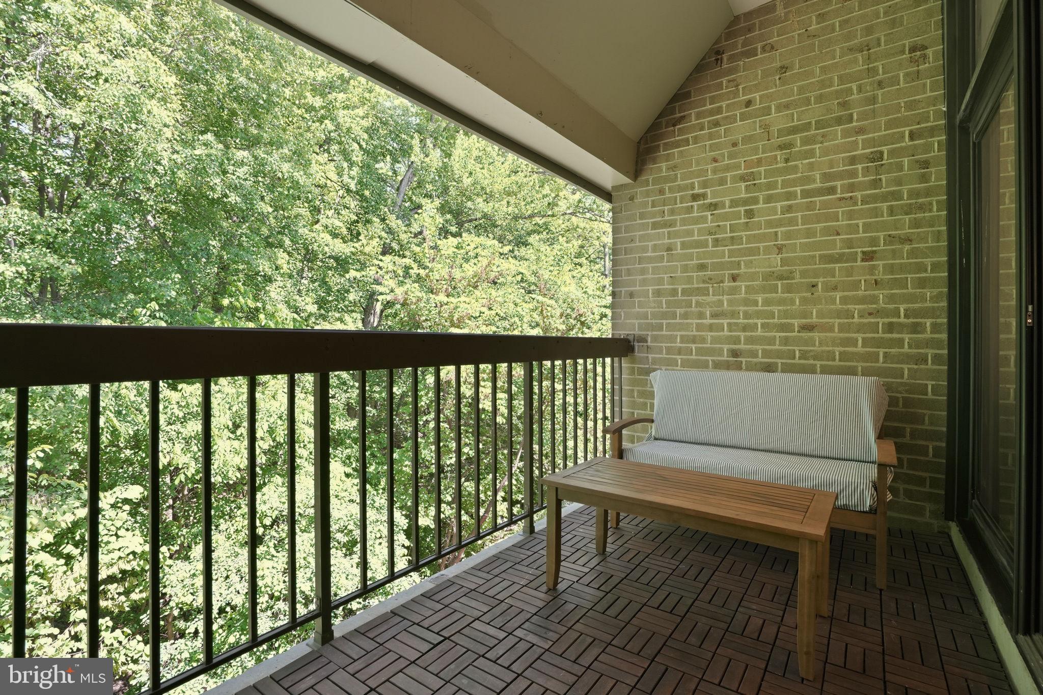 BENTANA PARK - Residential
