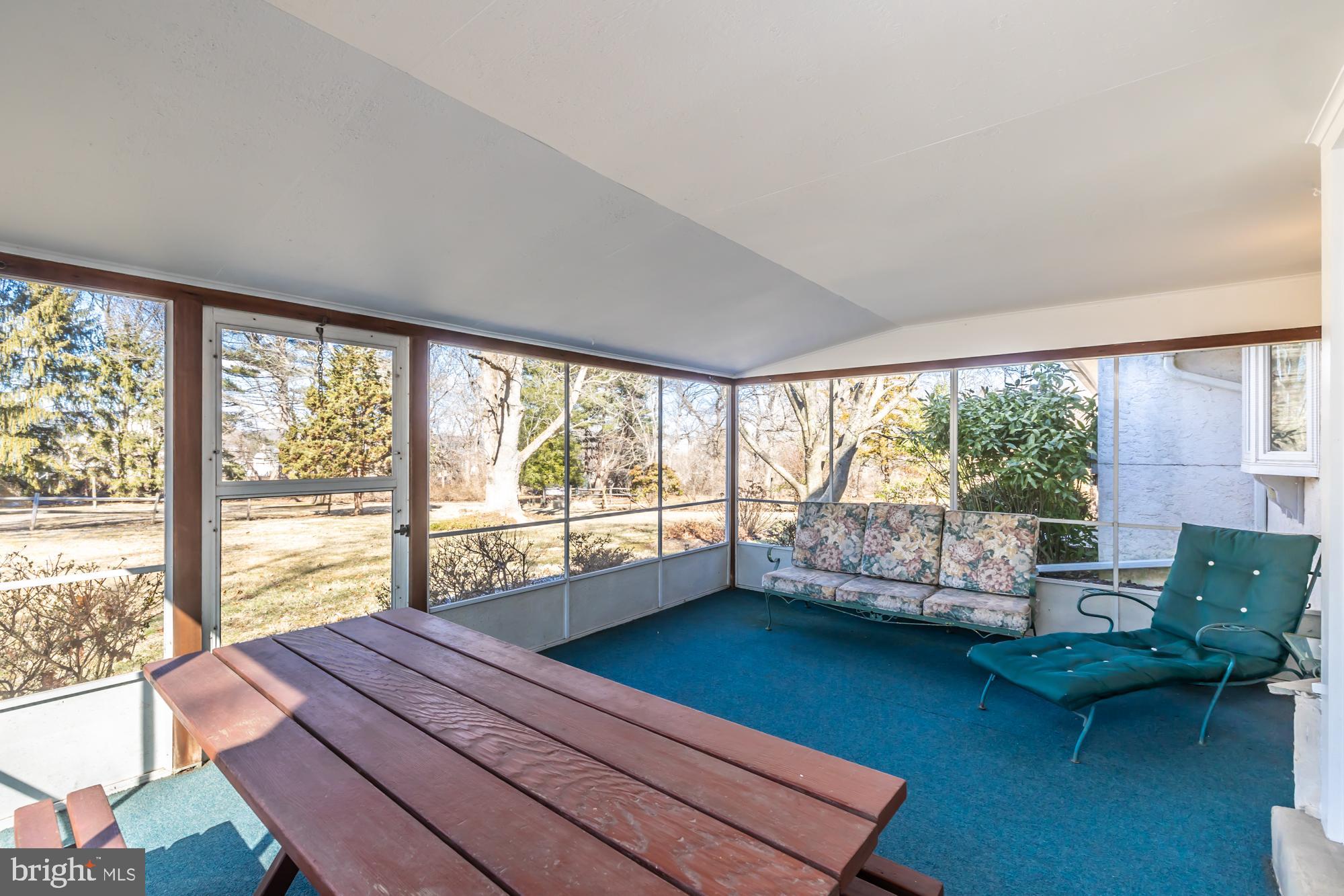 HOOPES PARK - Residential