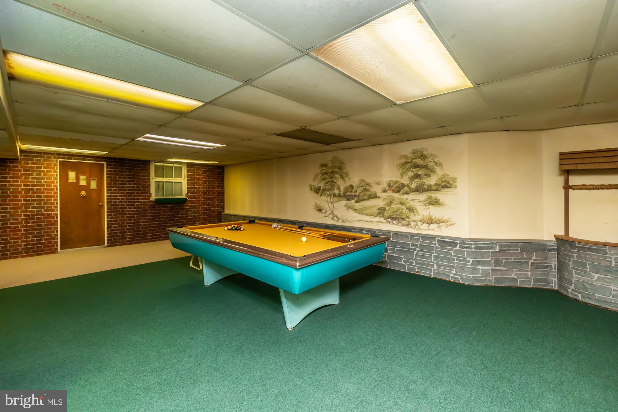 HOOPES PARK - Residential