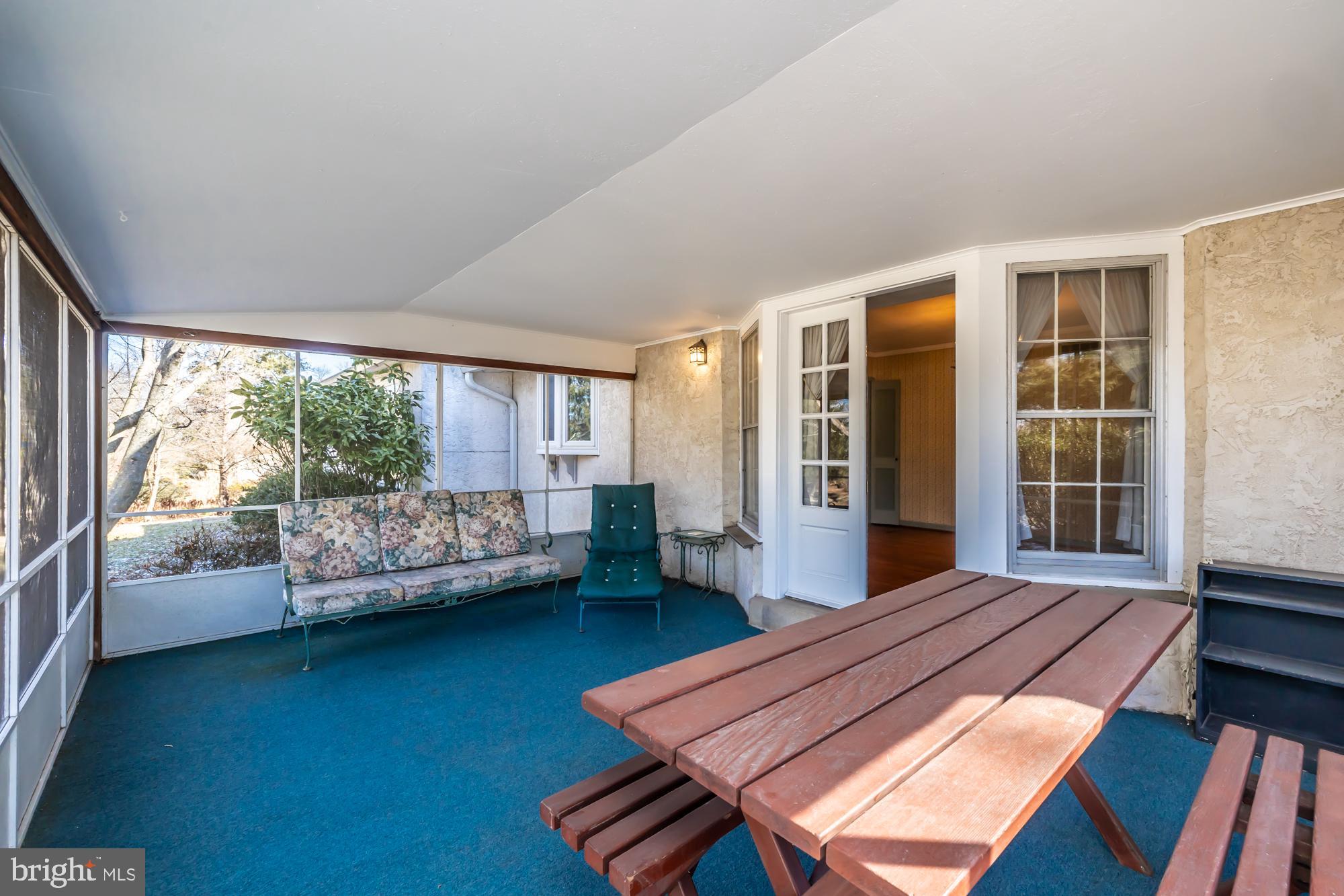 HOOPES PARK - Residential