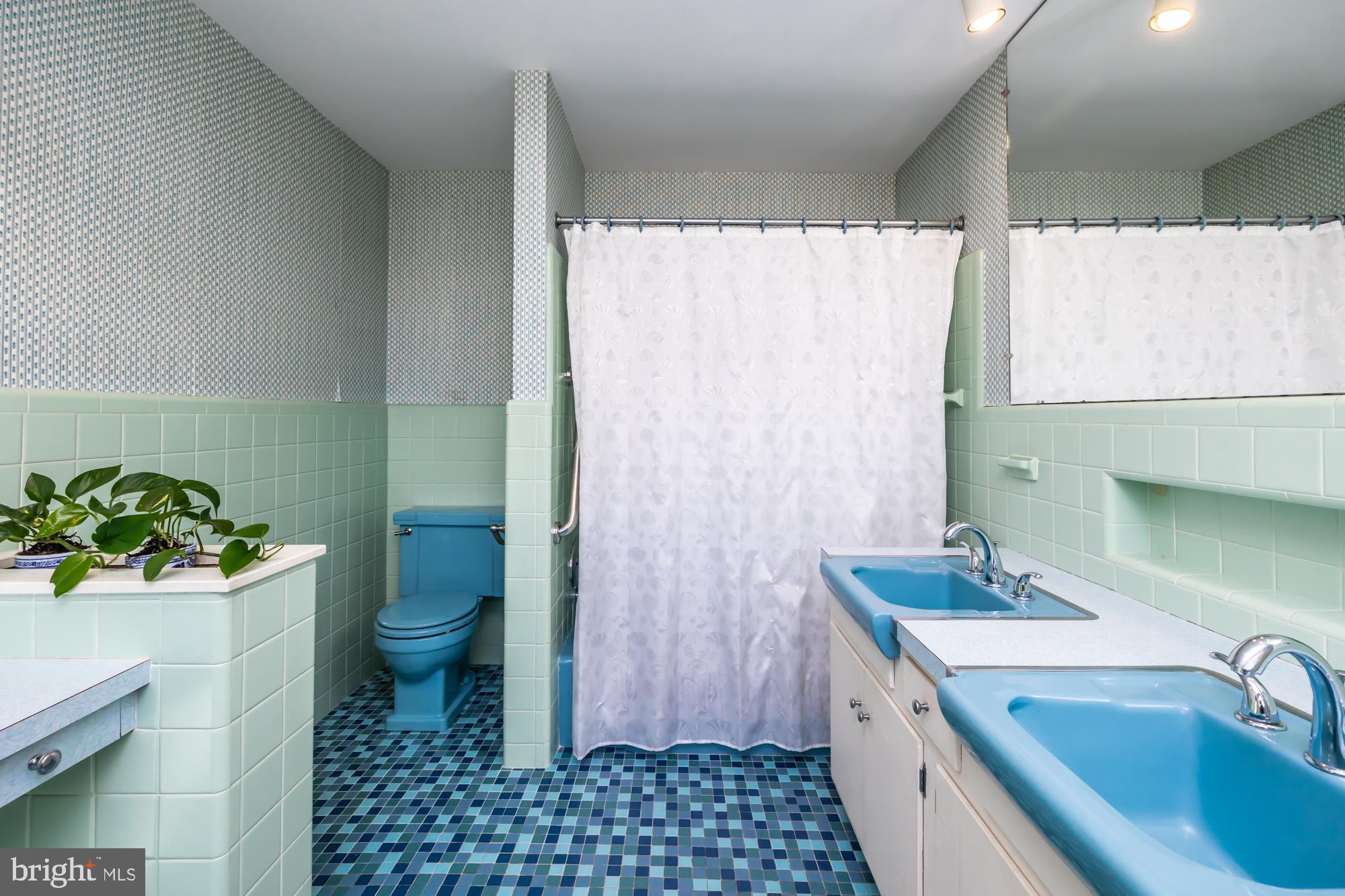 HOOPES PARK - Residential