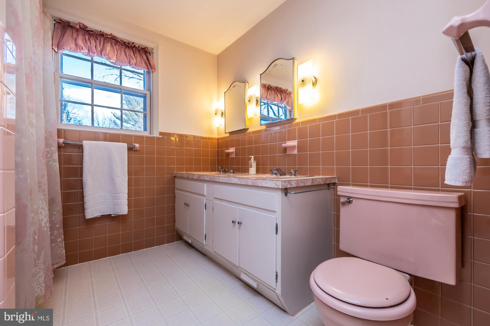 HOOPES PARK - Residential