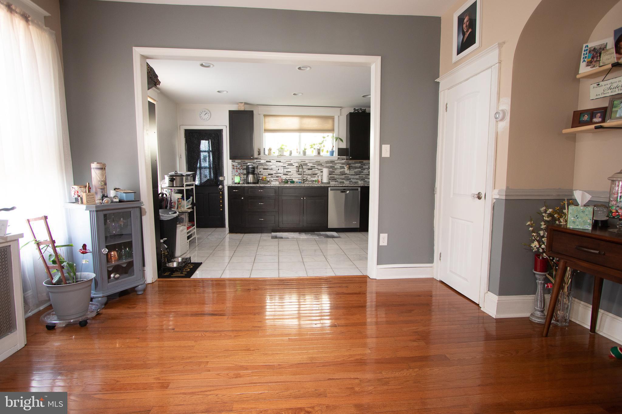 GIRARD ESTATES - Residential