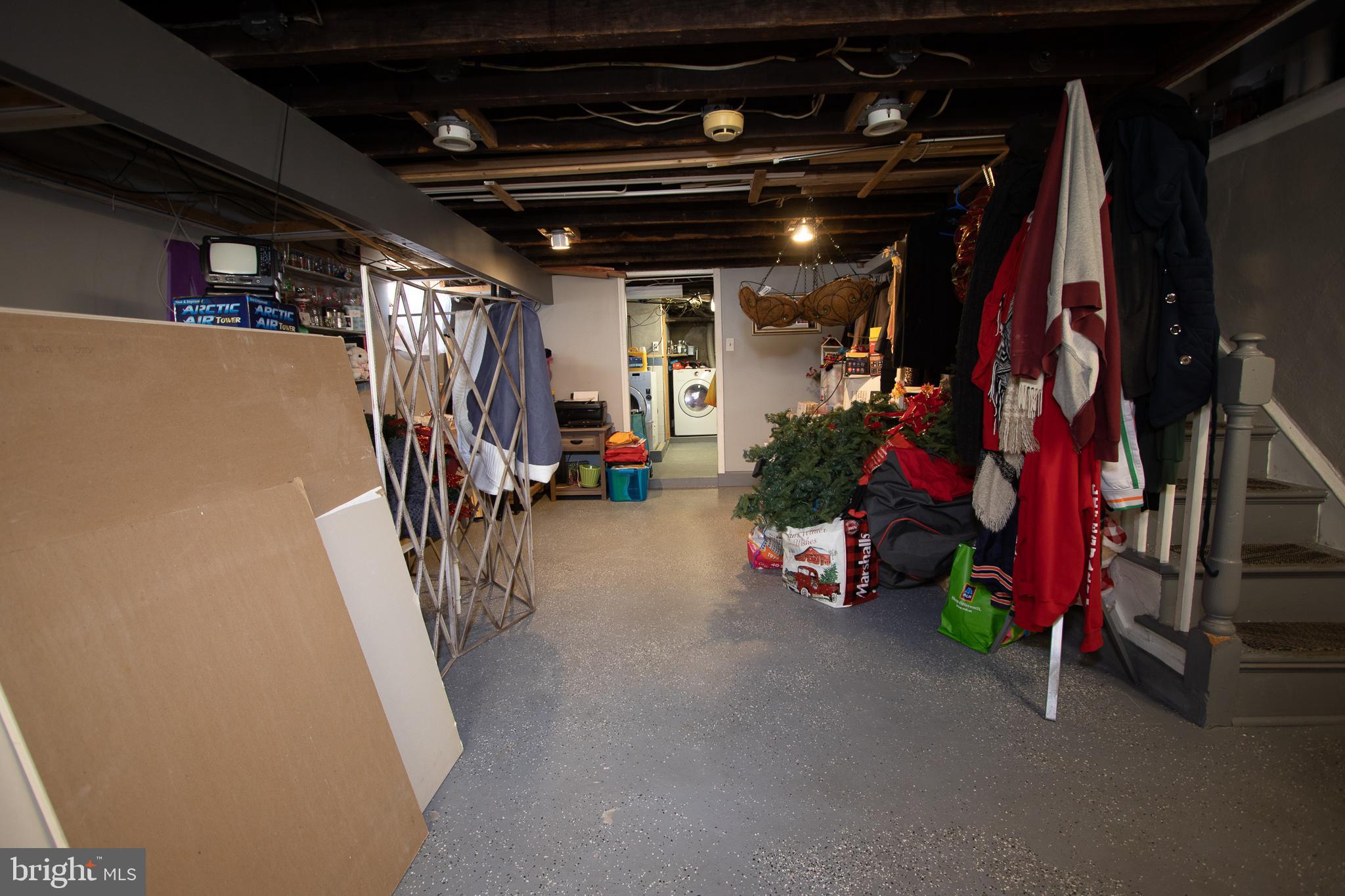 GIRARD ESTATES - Residential