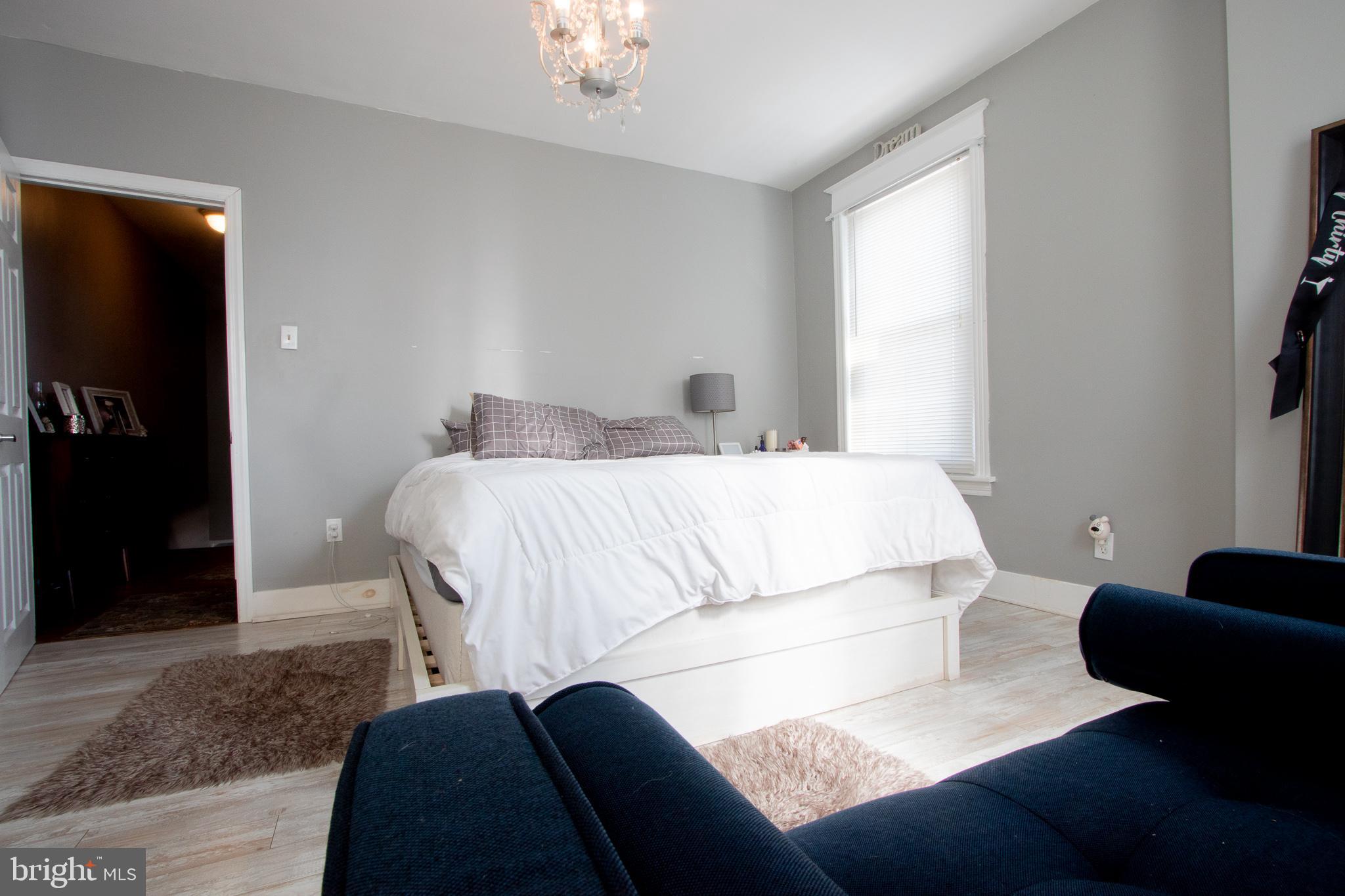 GIRARD ESTATES - Residential