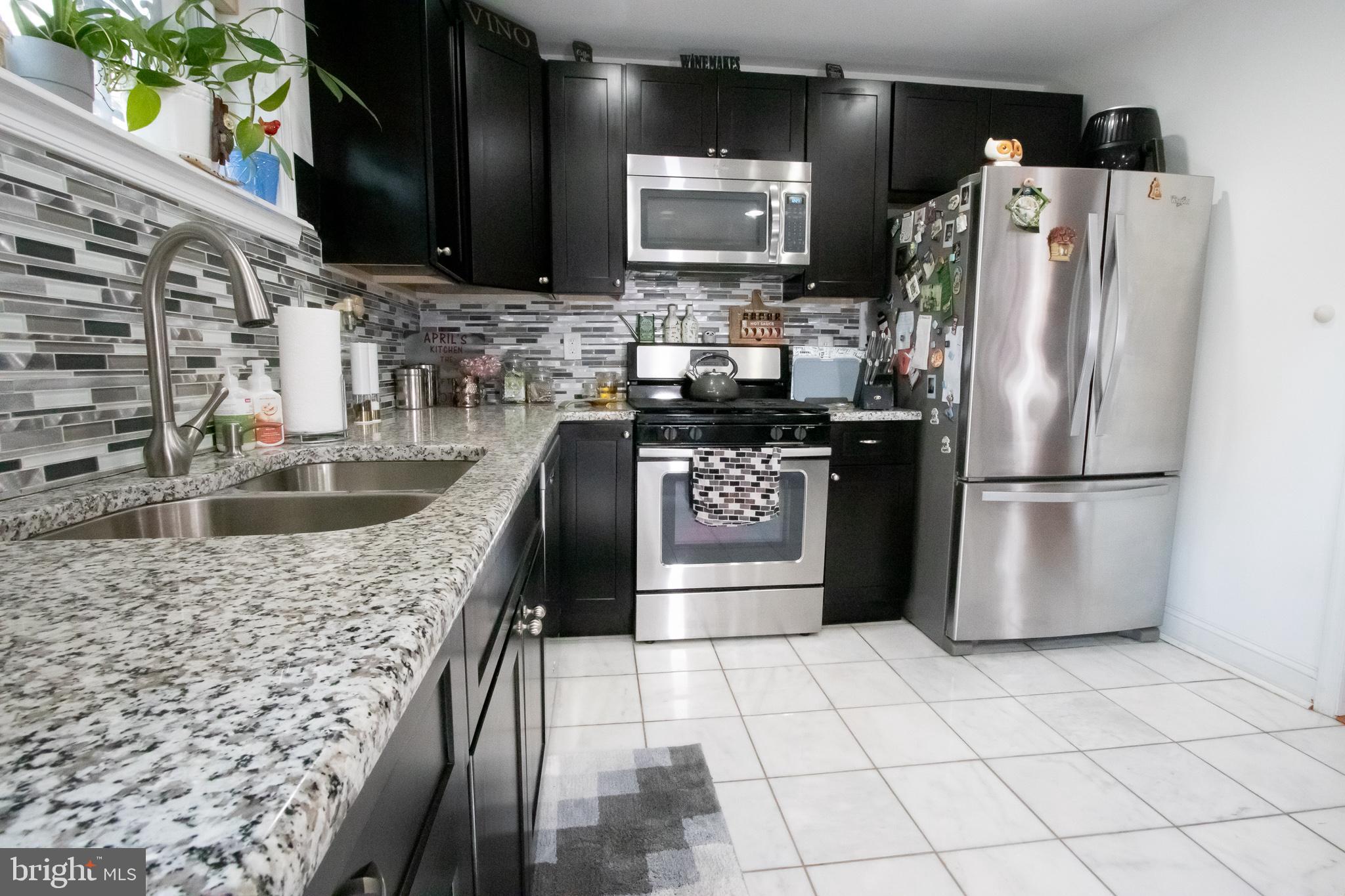 GIRARD ESTATES - Residential