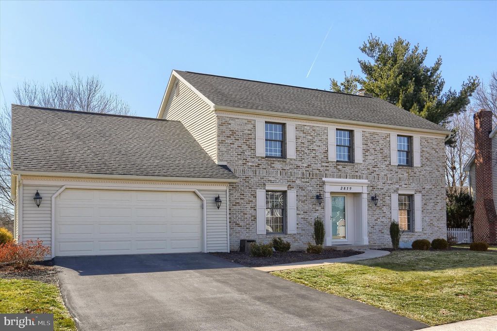 Photo of 3819 Dorset Drive, MECHANICSBURG, PA 17050 (MLS # PACB2051294)