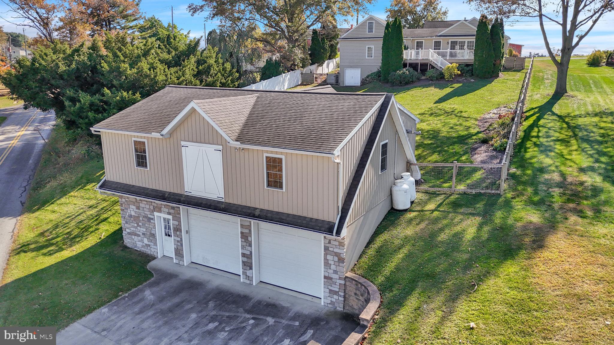 1524 NEWPORT ROAD