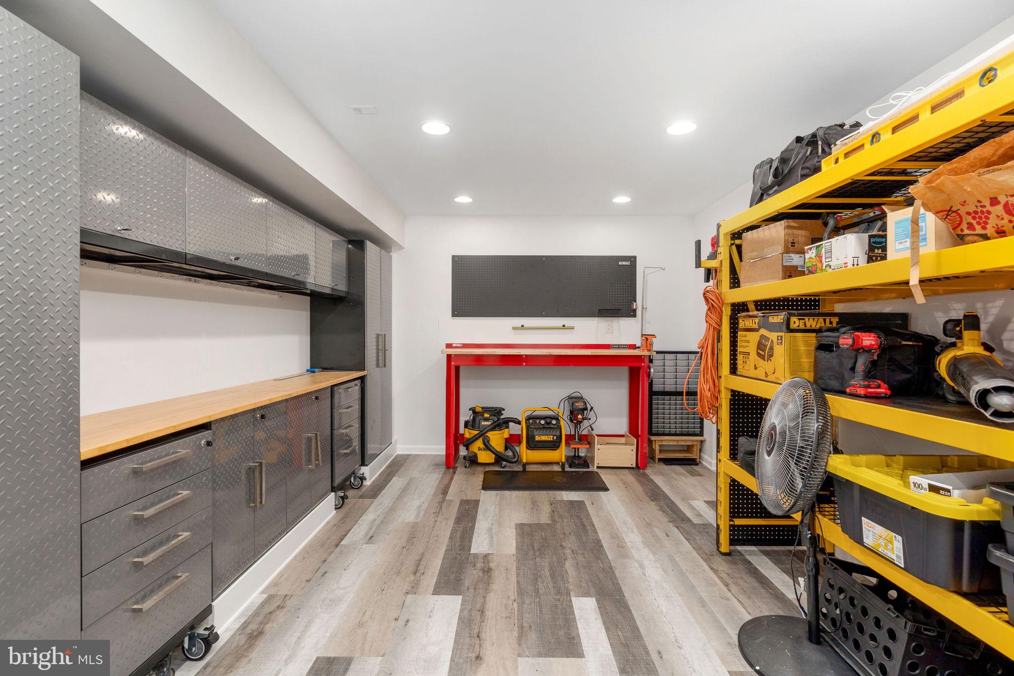 COLONIAL FORGE - Residential