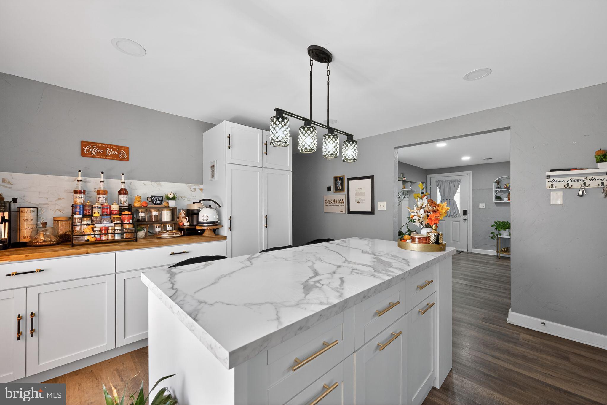 525 MOUNTAIN ROAD