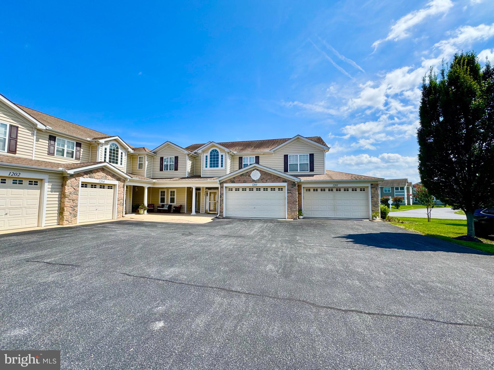 34686 REFUGE COVE 1201E