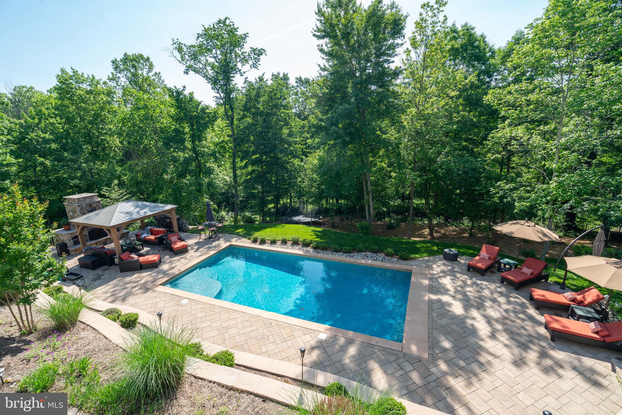 CEDAR CREST - Residential