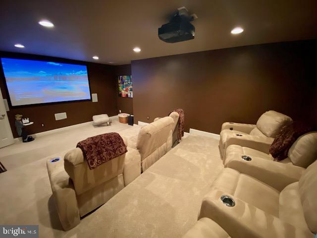 CEDAR CREST - Residential