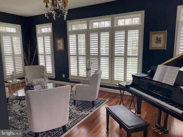 CEDAR CREST - Residential