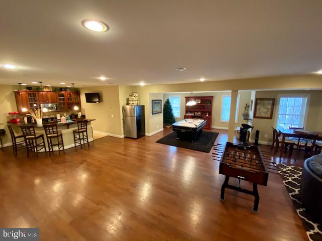 CEDAR CREST - Residential