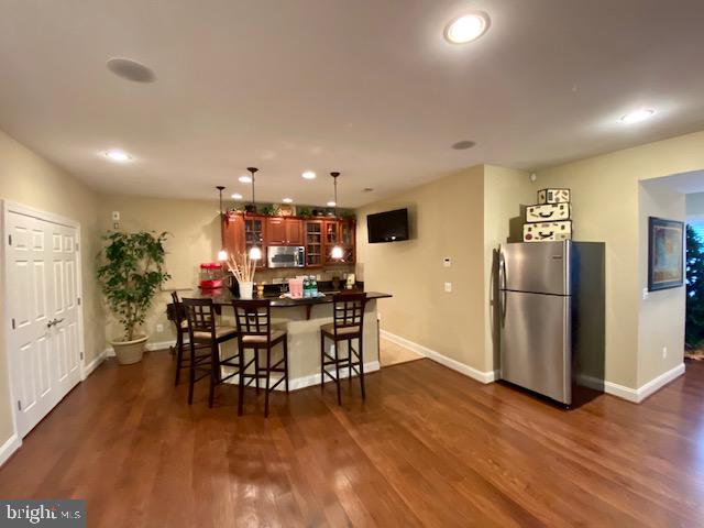 CEDAR CREST - Residential