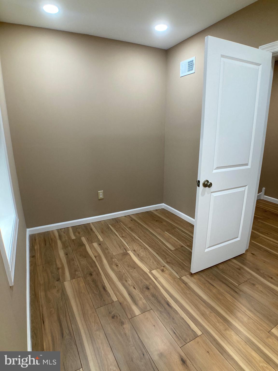 MILL CREEK - Residential