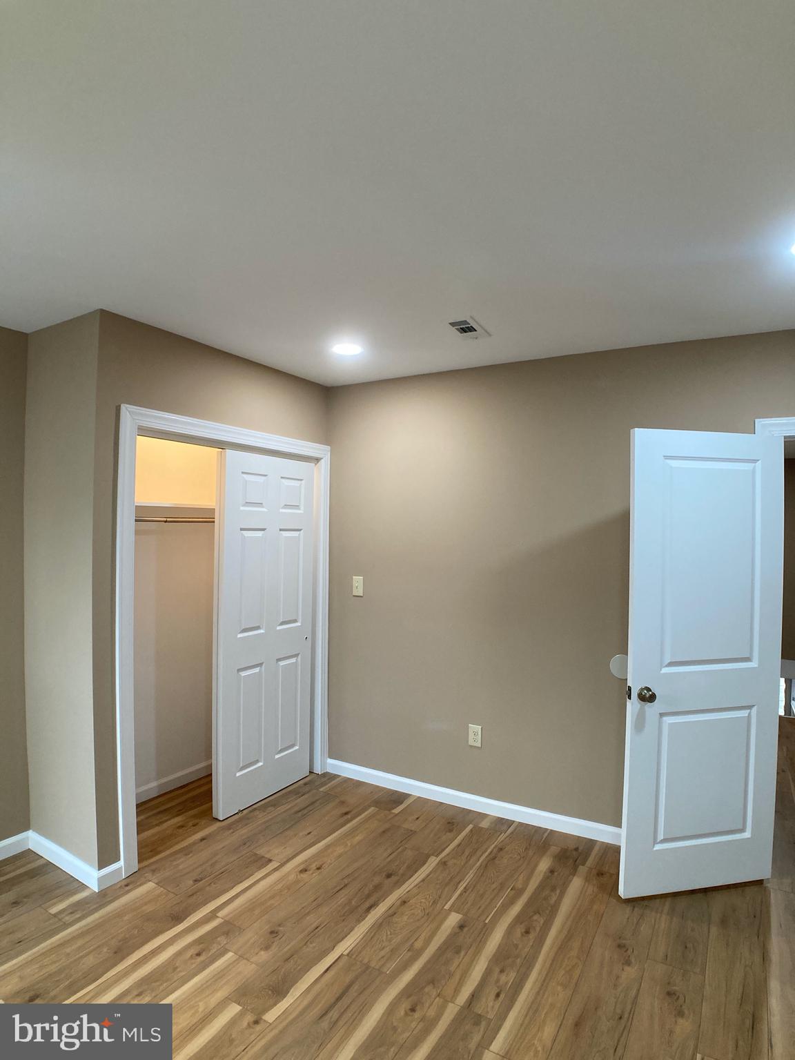 MILL CREEK - Residential