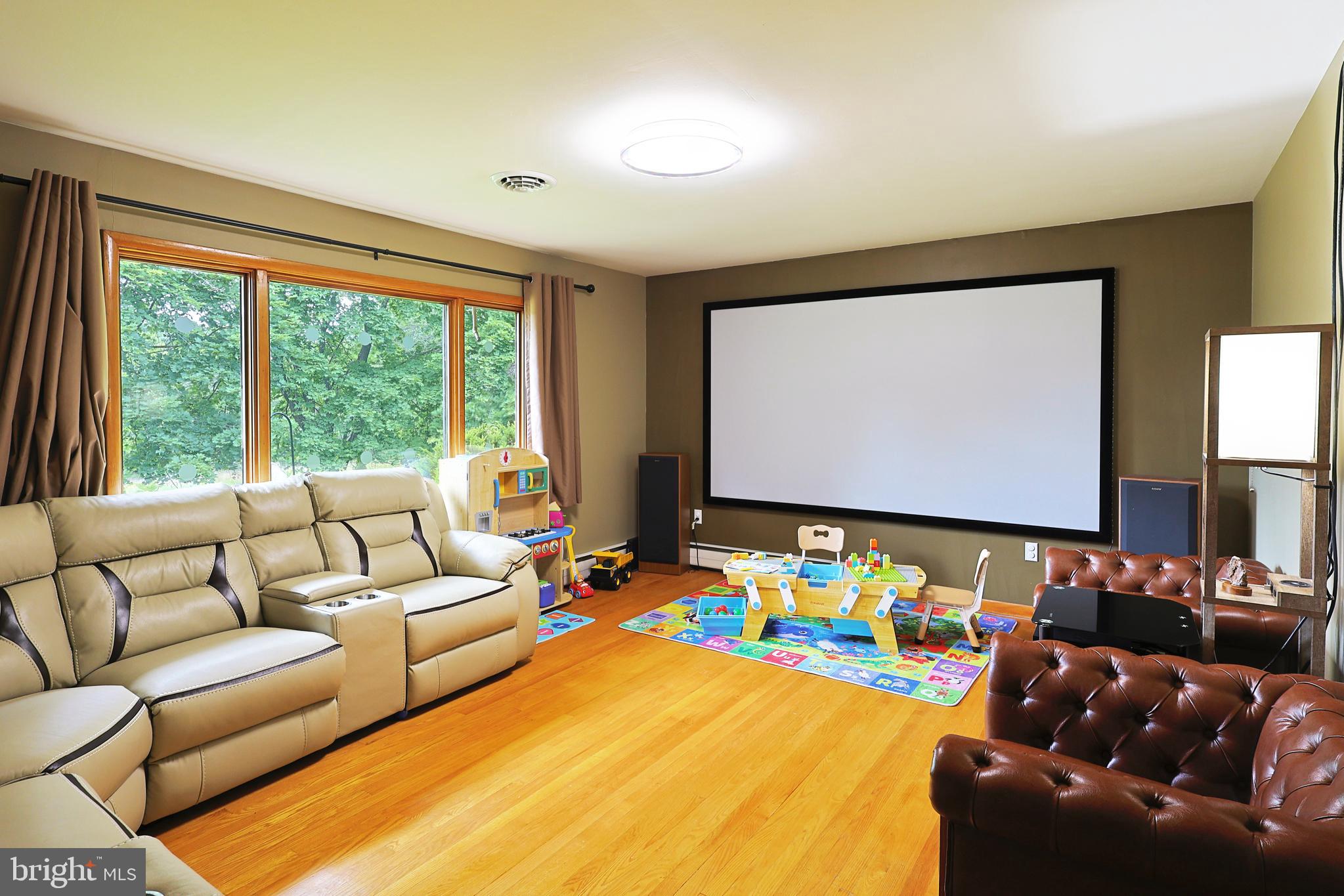 OLD FURNACE RD - Residential