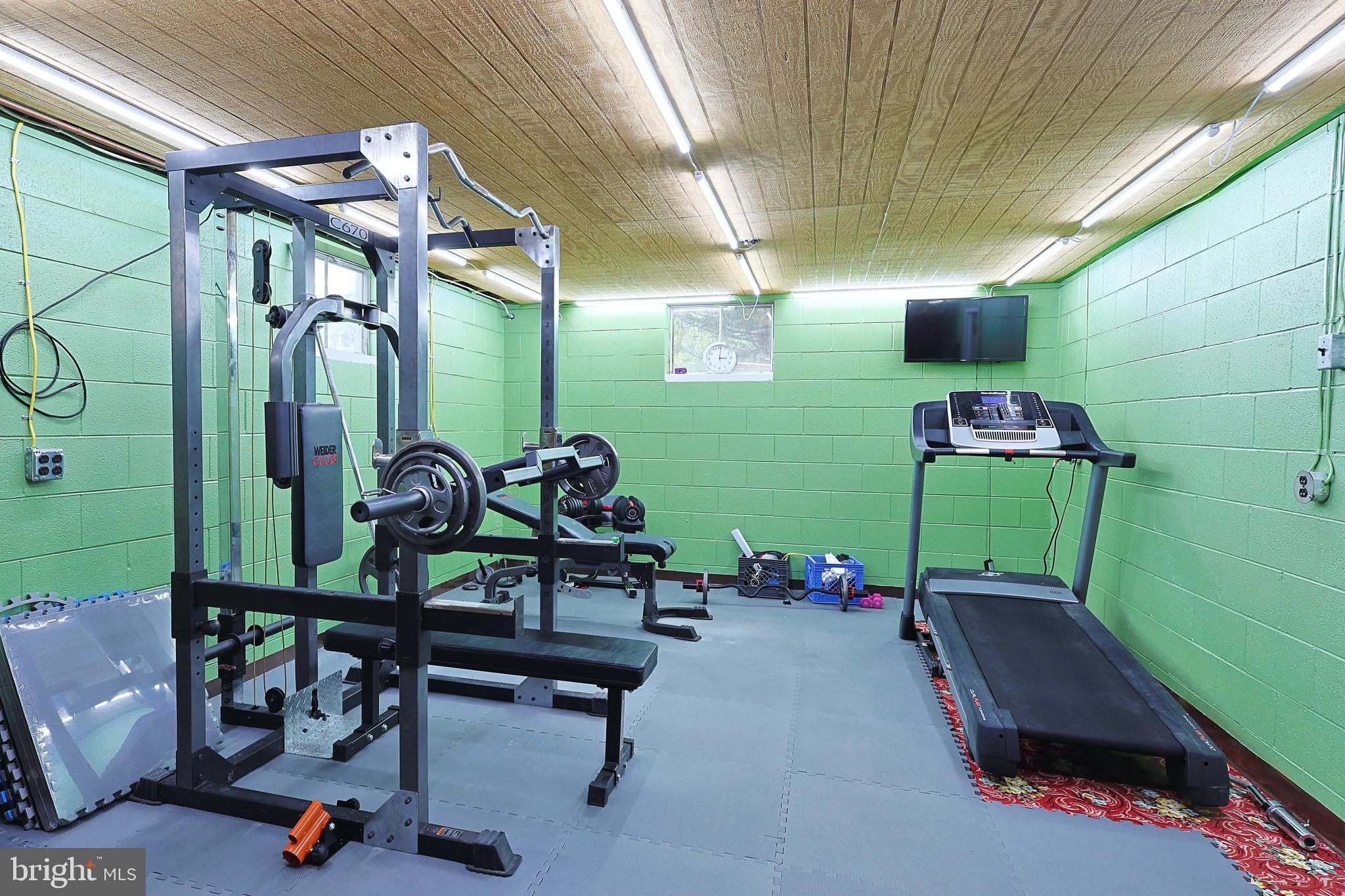 OLD FURNACE RD - Residential