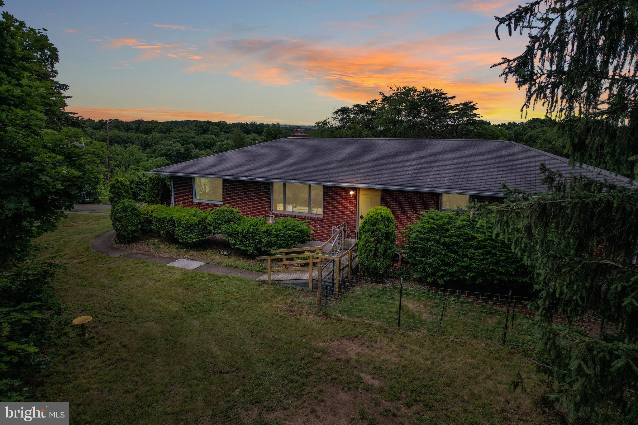 OLD FURNACE RD - Residential