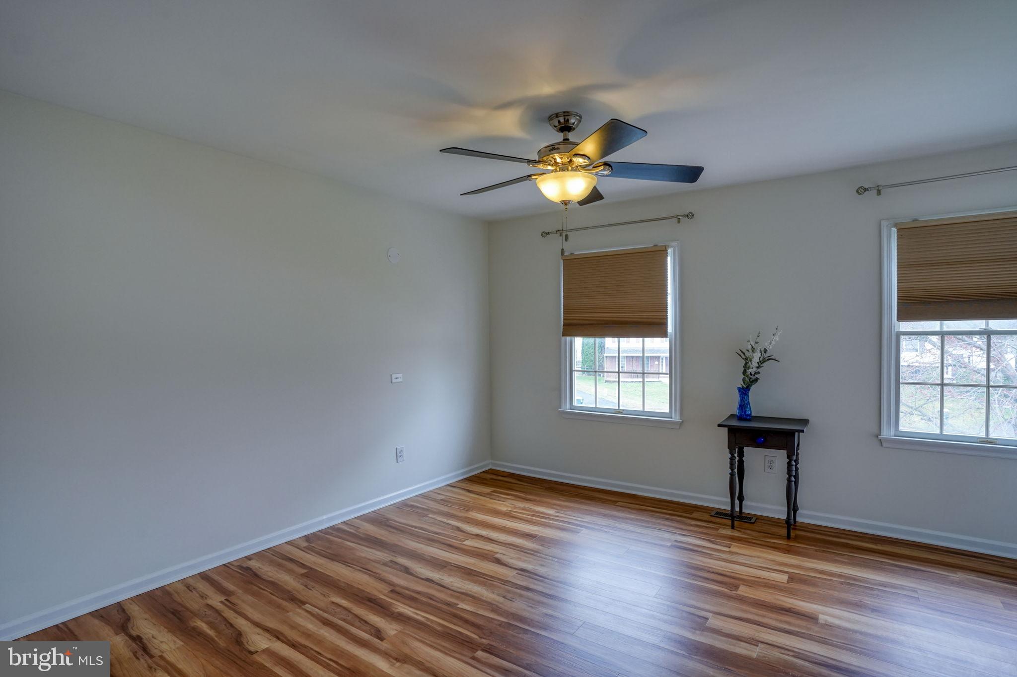 MANSION FARMS - Residential