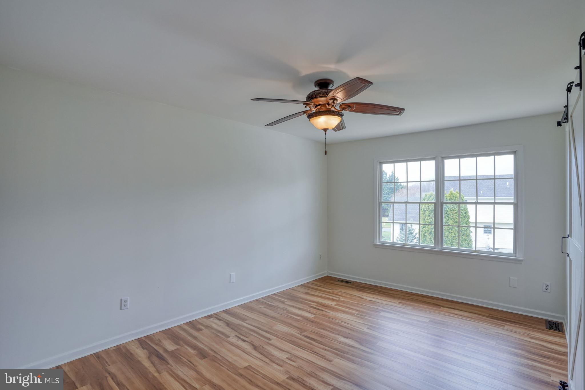 MANSION FARMS - Residential