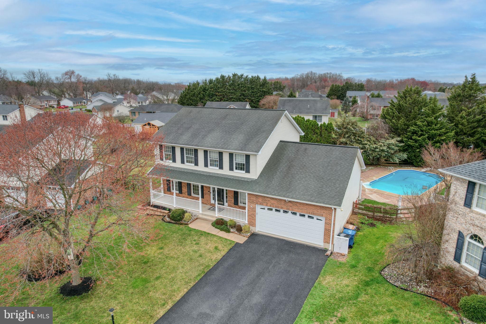 MANSION FARMS - Residential