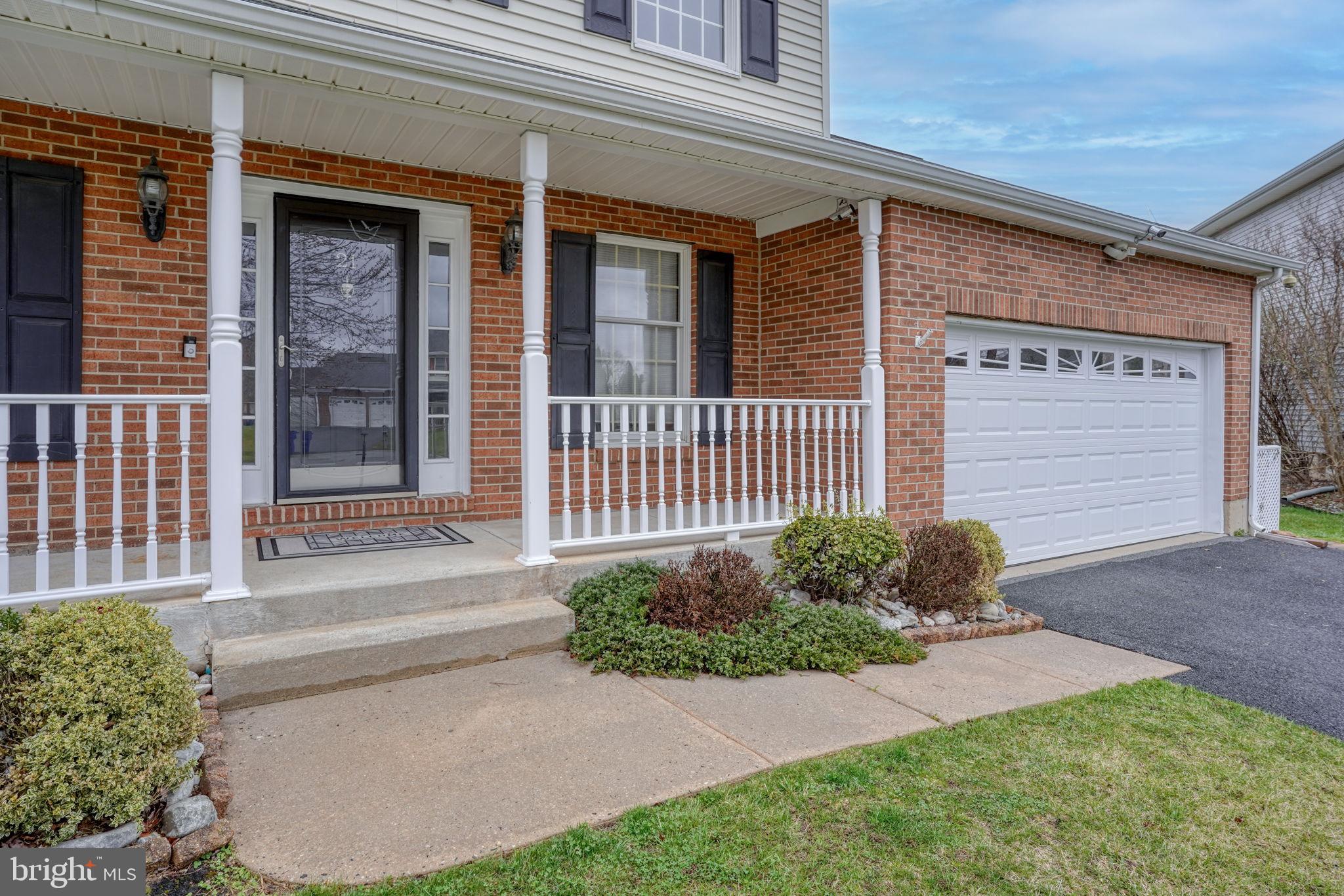 MANSION FARMS - Residential