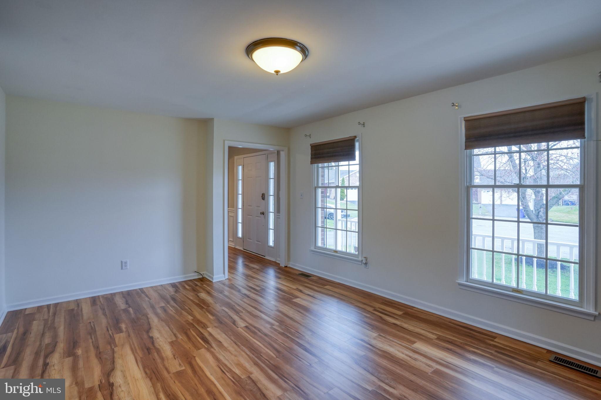 MANSION FARMS - Residential