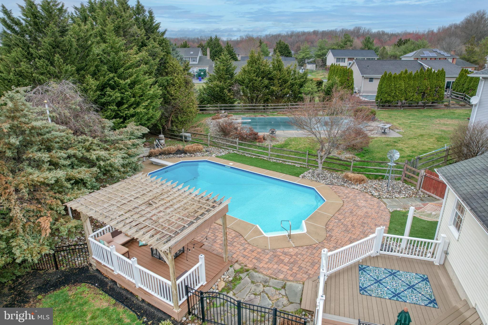 MANSION FARMS - Residential