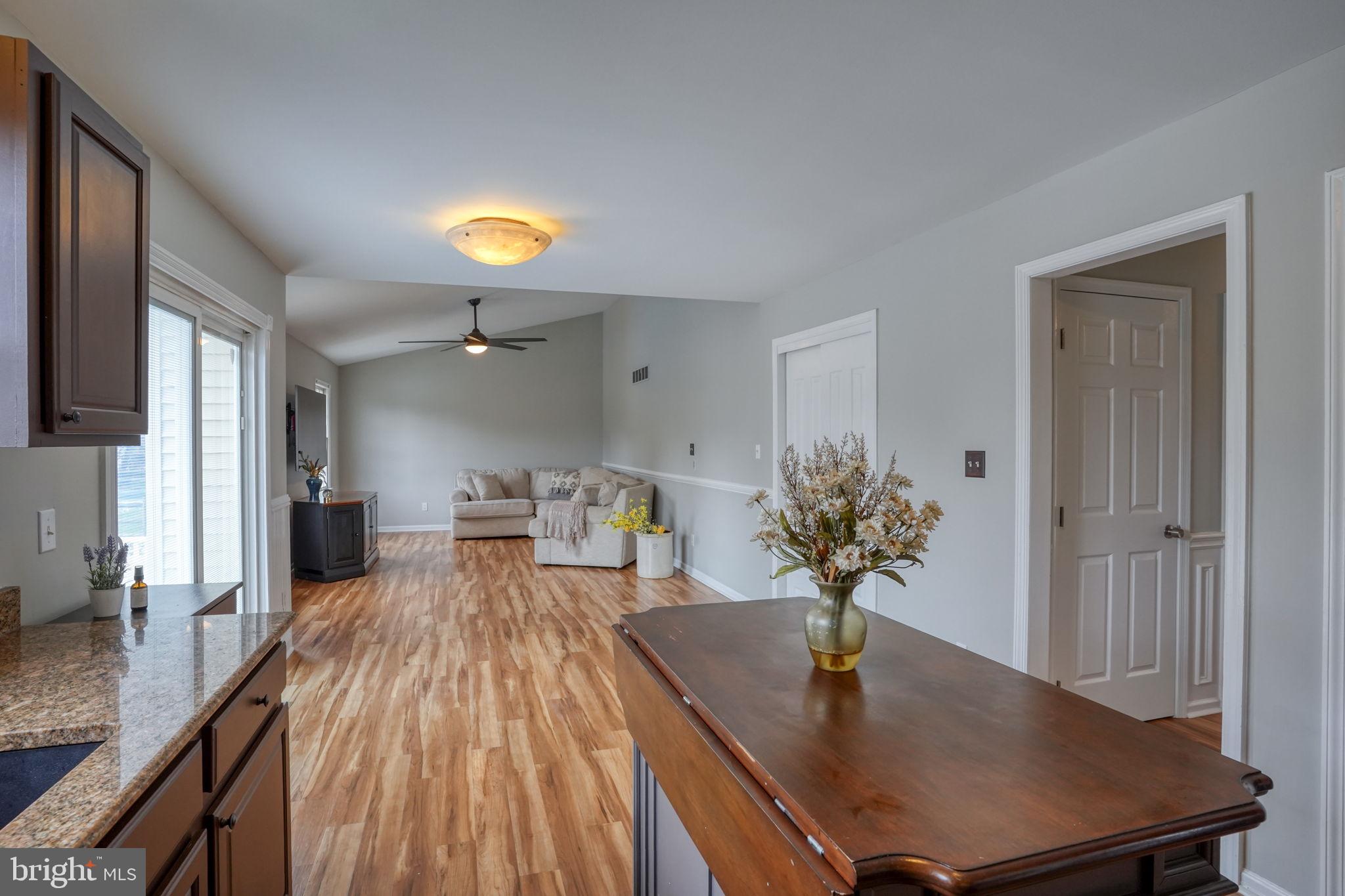 MANSION FARMS - Residential