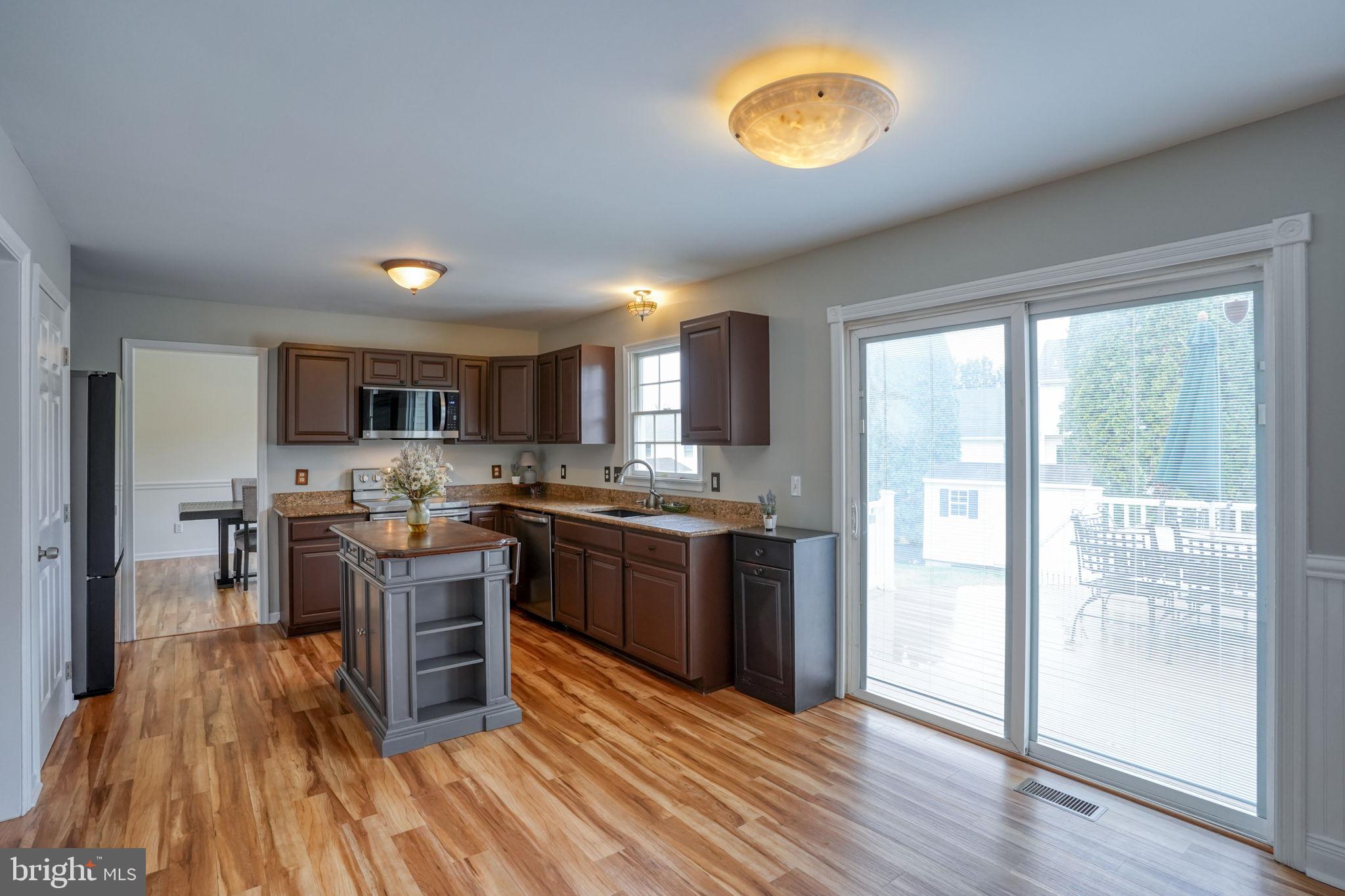 MANSION FARMS - Residential