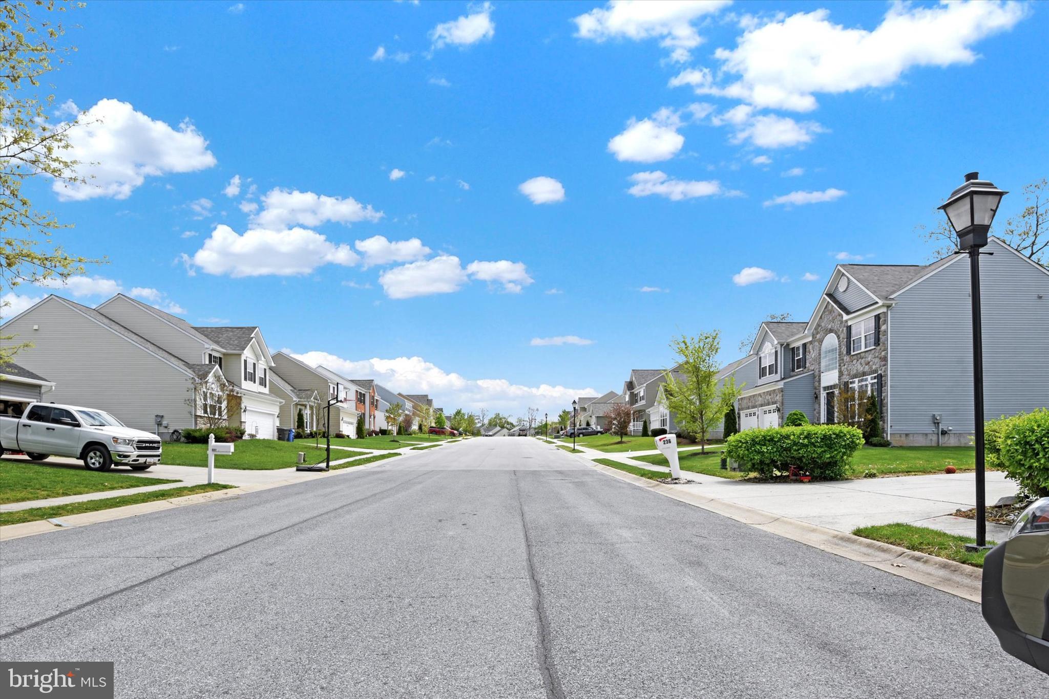 MEADOWBROOK - Residential