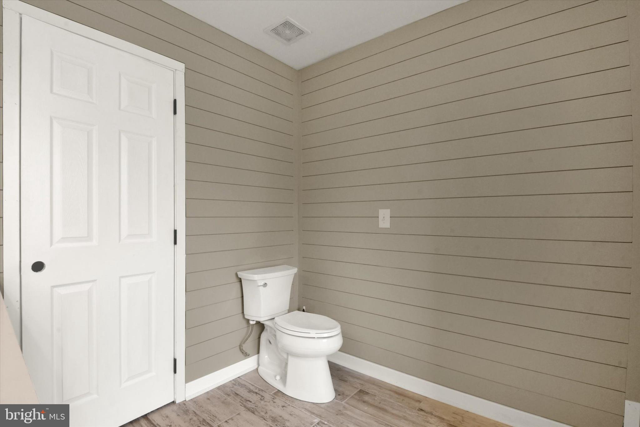 MEADOWBROOK - Residential