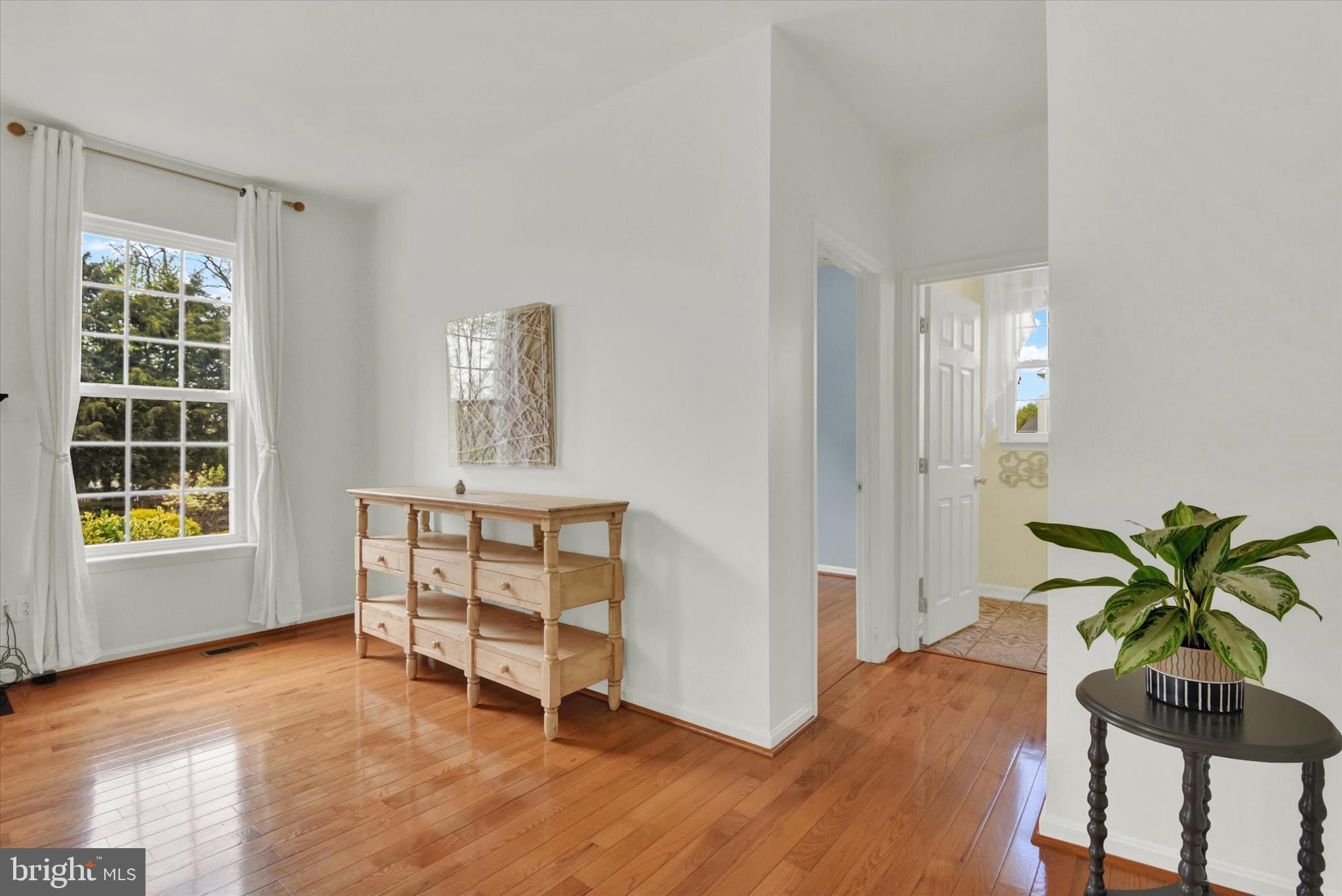 MEADOWBROOK - Residential