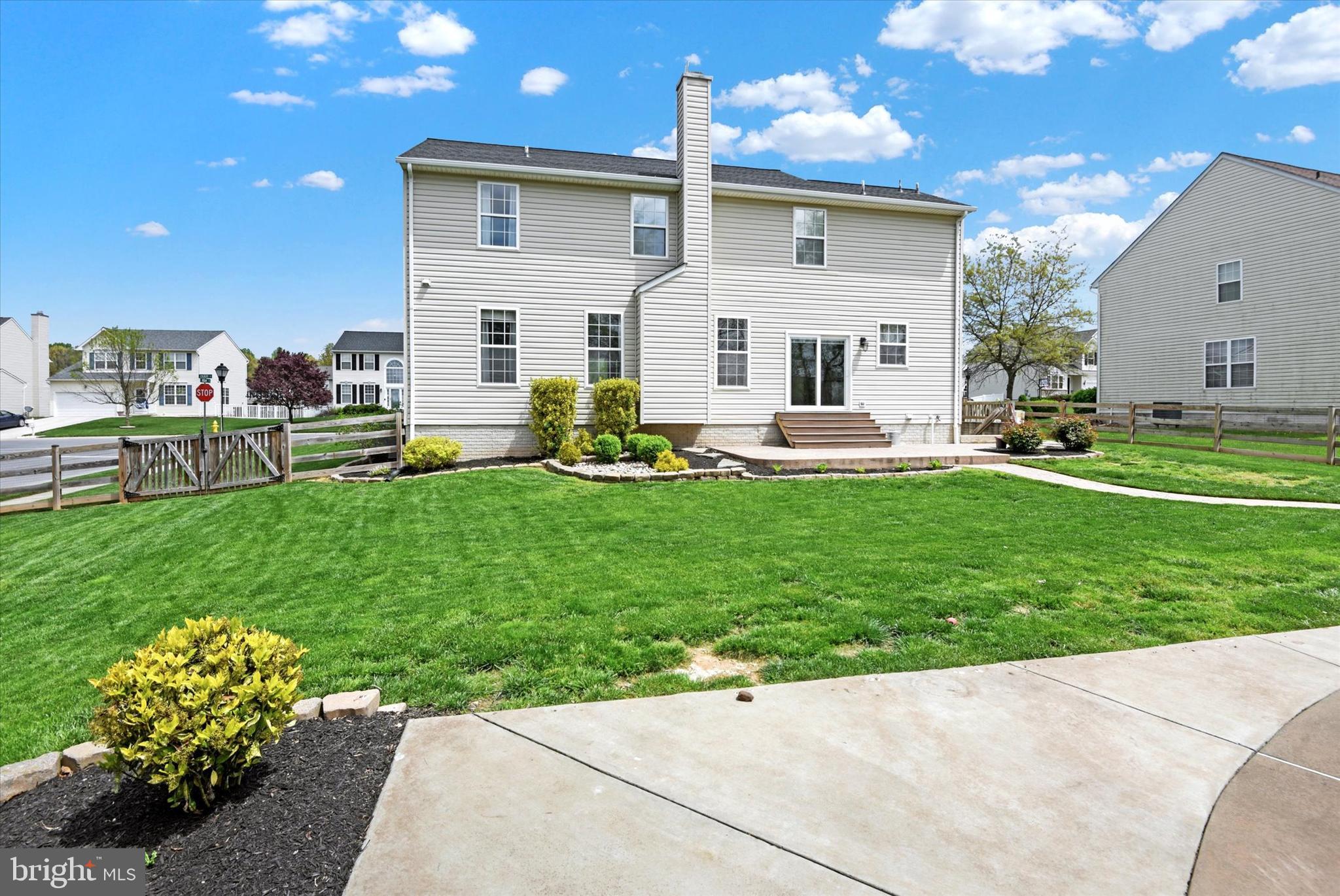 MEADOWBROOK - Residential