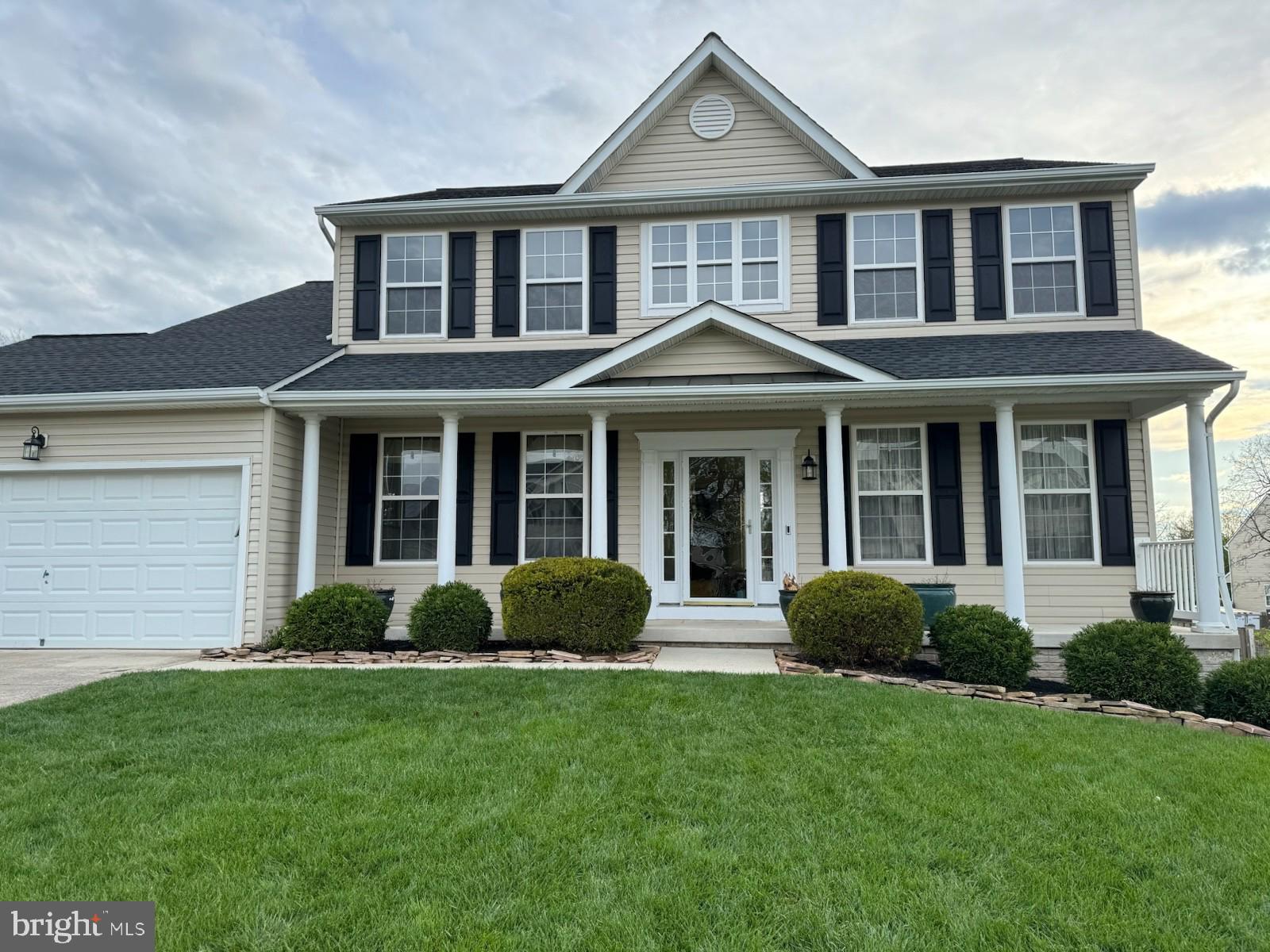 MEADOWBROOK - Residential